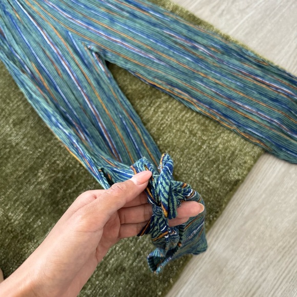 Urban Outfitters Romper - Picture 3 of 7